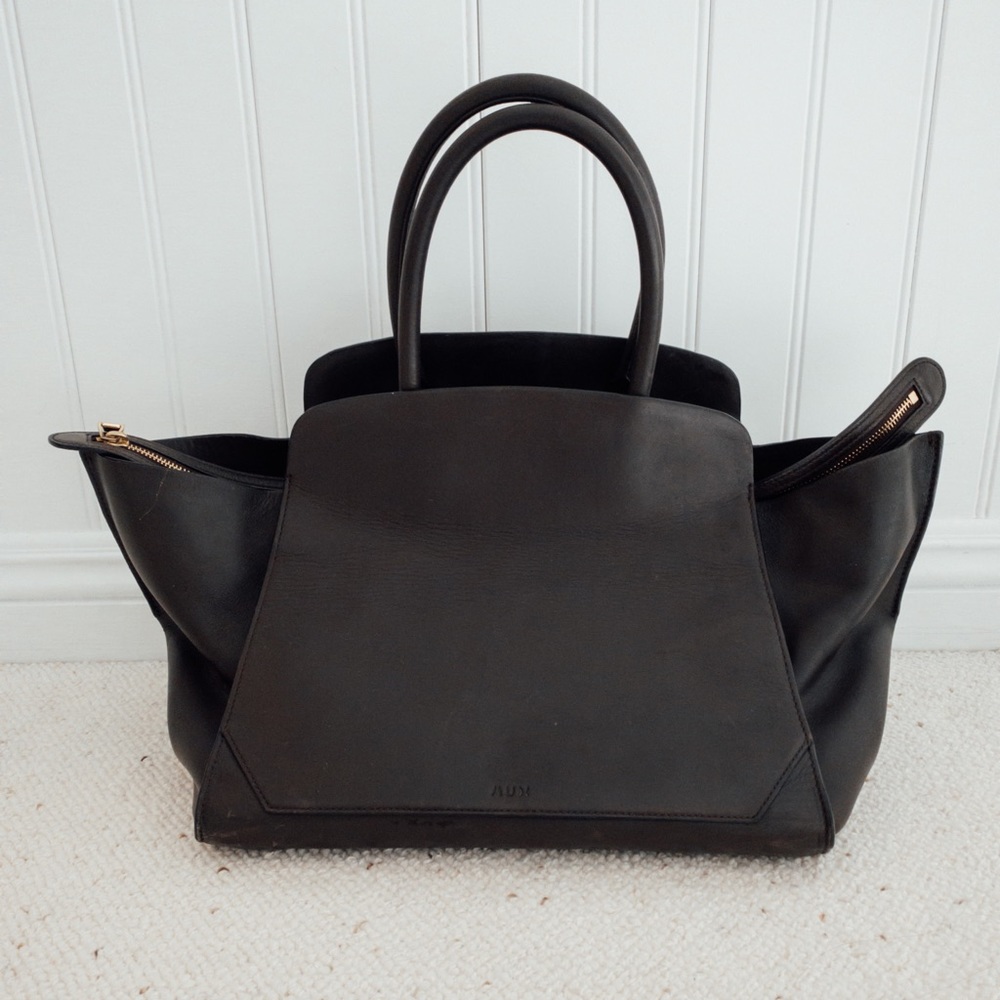 Auxiliary tote bag